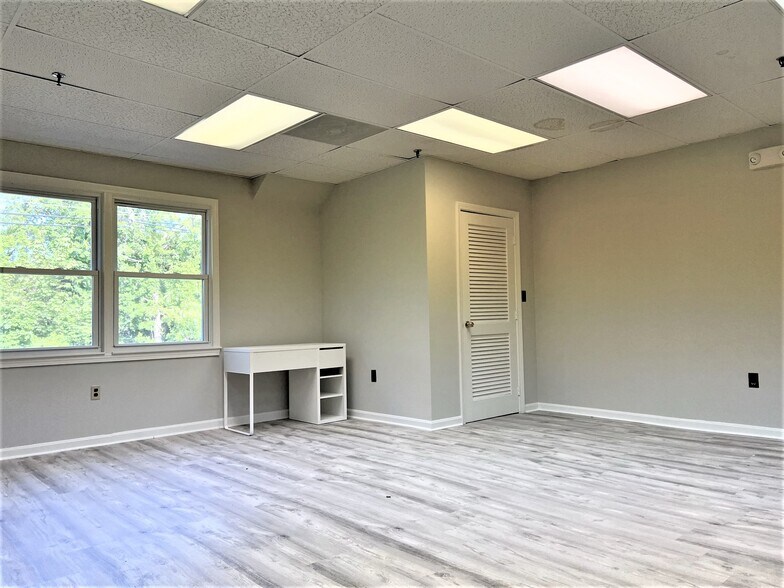 More Photos Of 330 Boston Rd, Billerica Medical For Sale