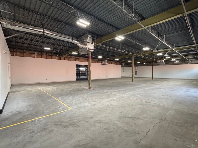 More Photos Of 115 NW 44th St, Oklahoma City Manufacturing For Sale