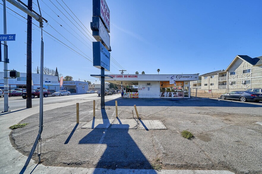 More Photos Of 20304 Saticoy St, Winnetka Land For Sale