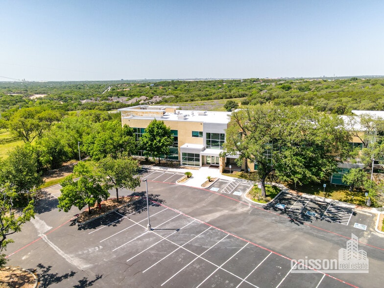 More Photos Of 17339 Redland Rd, San Antonio Office For Lease