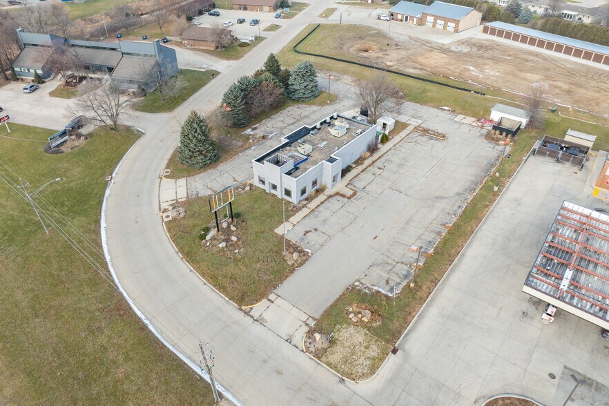 More Photos Of 10 Plaza Dr, Clear Lake Fast Food For Sale