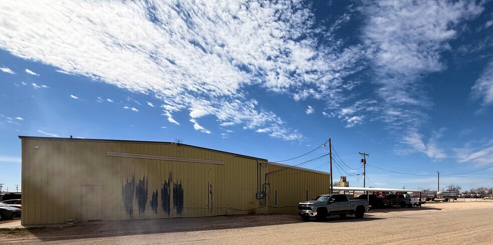 More Photos Of 600 S Davis St, Clovis Truck Terminal For Sale