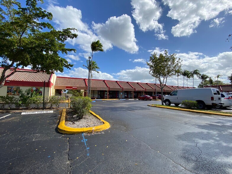 More Photos Of 7306-7336 Lake Worth Rd, Lake Worth Unknown For Lease