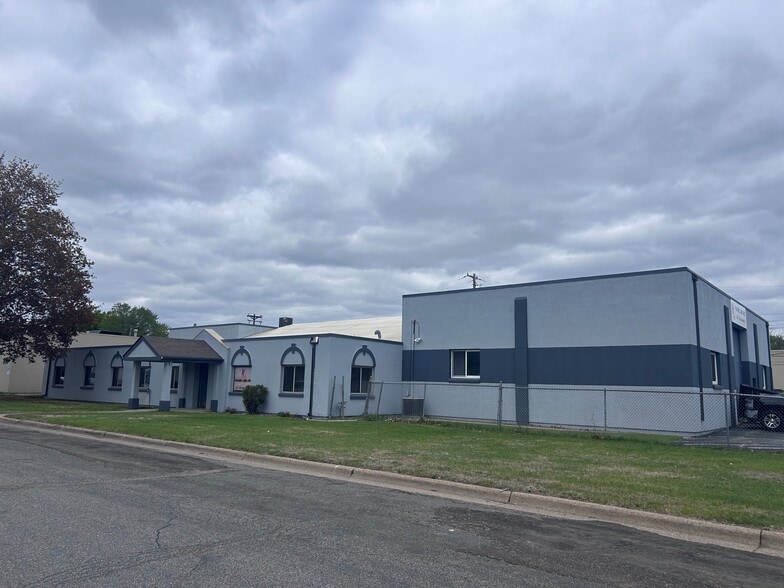 Primary Photo Of 637 S 12th Ave, Hopkins Research And Development For Sale