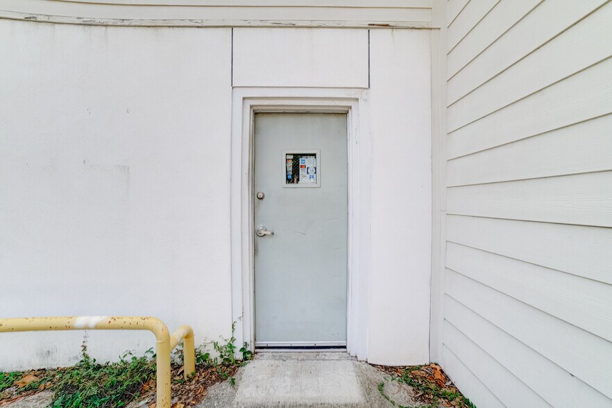 More Photos Of 1901 Waugh Dr, Houston General Retail For Sale