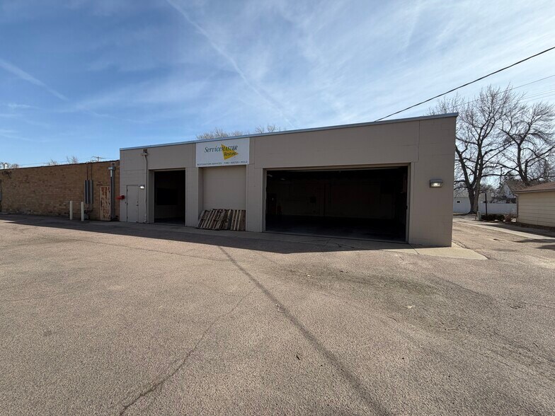 More Photos Of 1905 A St, South Sioux City Industrial For Sale