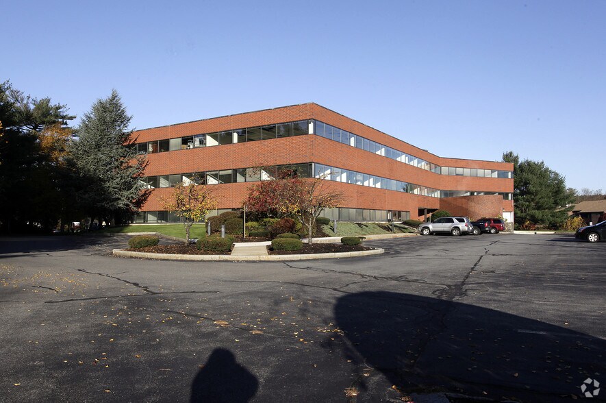 More Photos Of 289 Great Rd, Acton Office For Lease