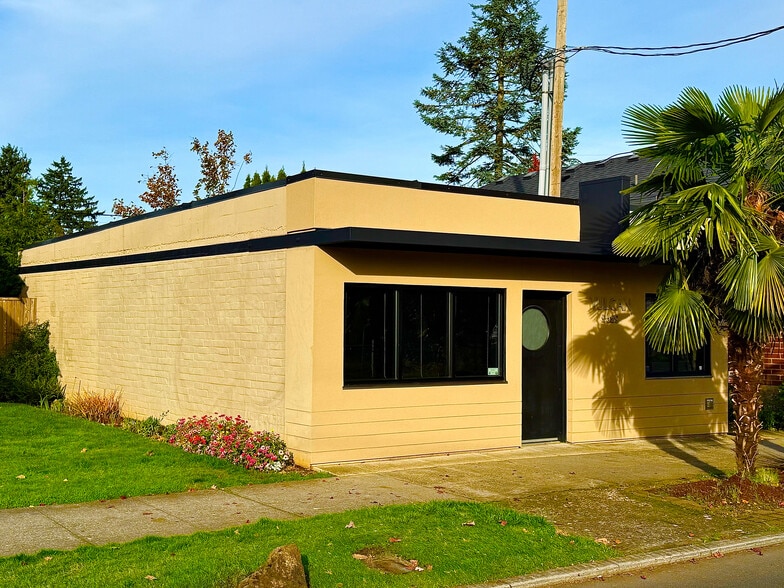 More Photos Of 2629 N Lombard St, Portland Office For Sale