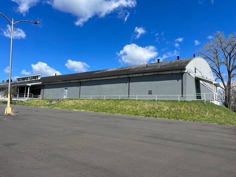 More Photos Of 5 Elmwood Rd, Menands General Retail For Sale