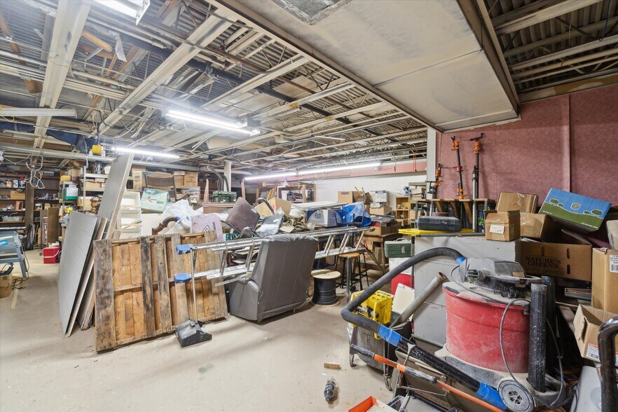 More Photos Of 4248 N 76th St, Milwaukee Storefront Retail Residential For Sale