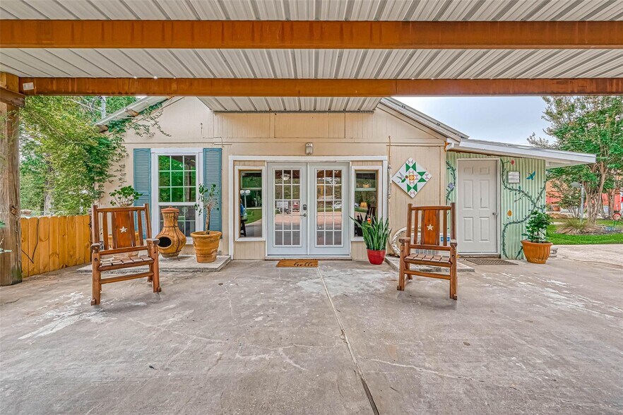 More Photos Of 103 Roundabout Ln, Huntsville Specialty For Sale