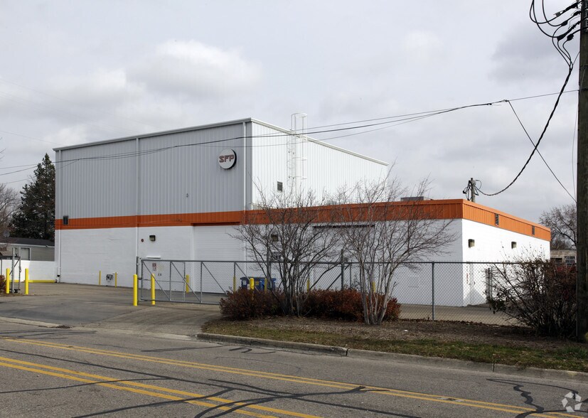 More Photos Of 20720 Tuck Rd, Farmington Hills Manufacturing For Sale