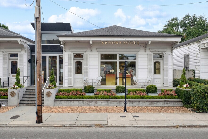 Primary Photo Of 5757 Magazine St, New Orleans Freestanding For Lease