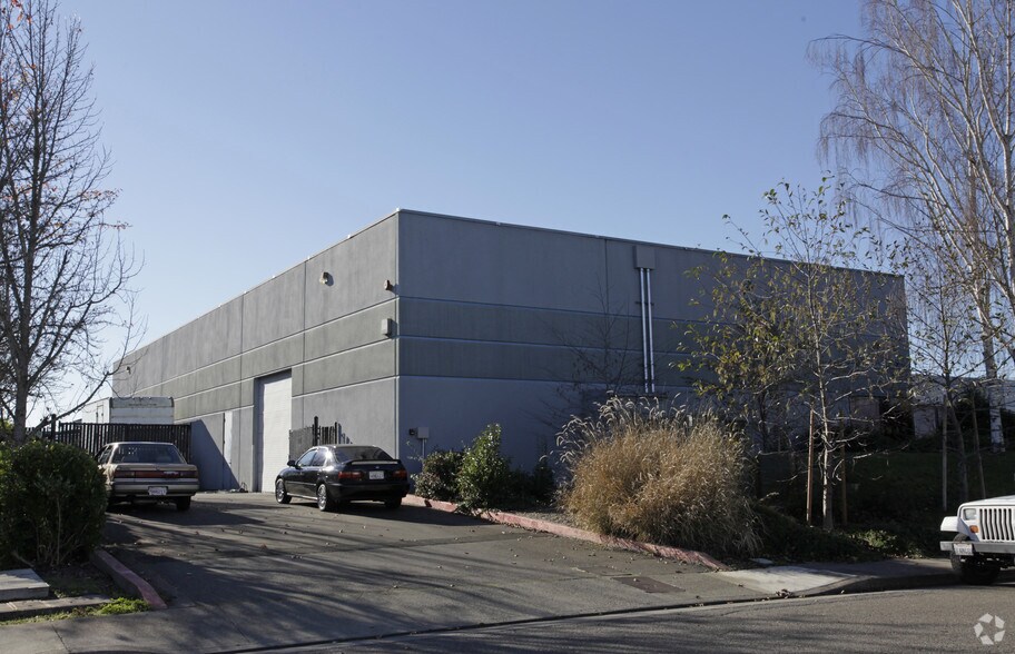 More Photos Of 481 Aaron St, Cotati Warehouse For Lease