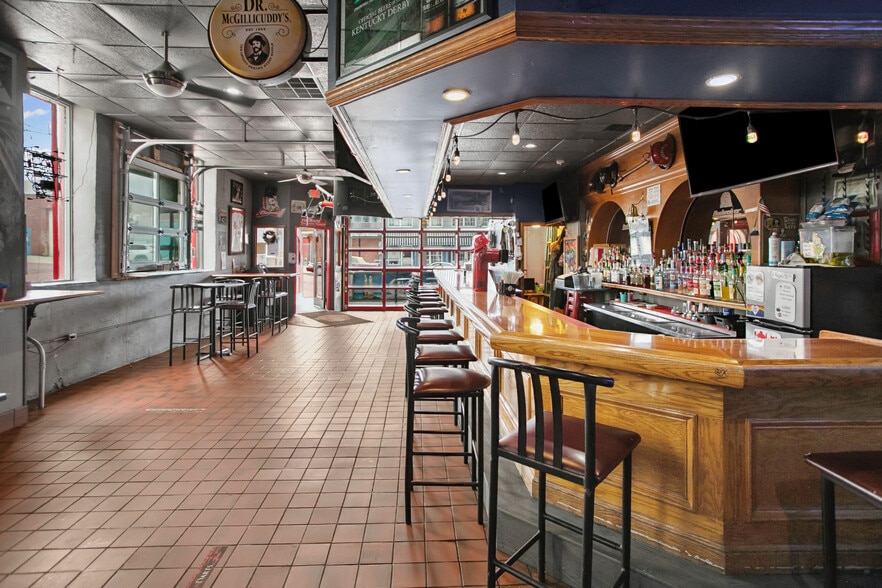 More Photos Of 314 State St, Alton Restaurant For Sale