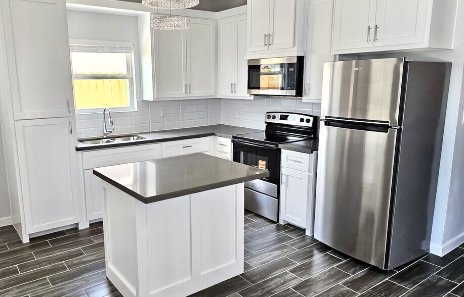 More Photos Of 2904 Links Dr, Edinburg Multifamily For Sale