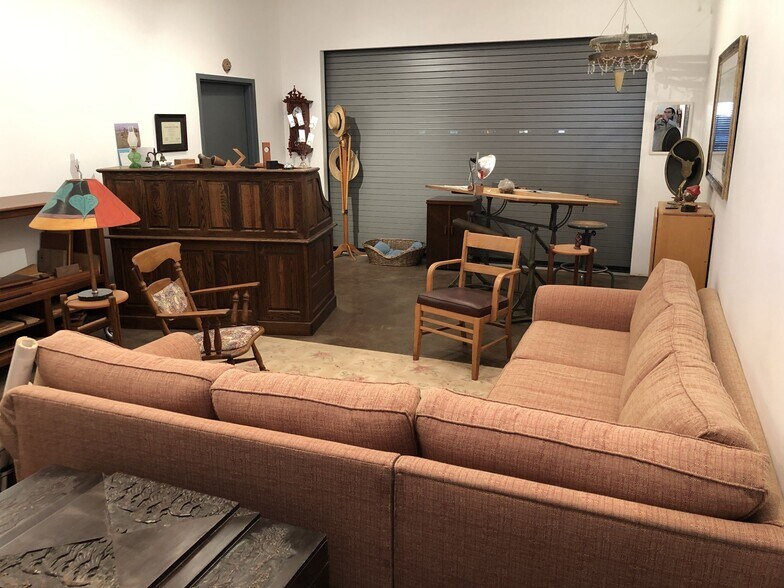 More Photos Of 3212 Mt Pinos Way, Frazier Park Light Manufacturing For Sale