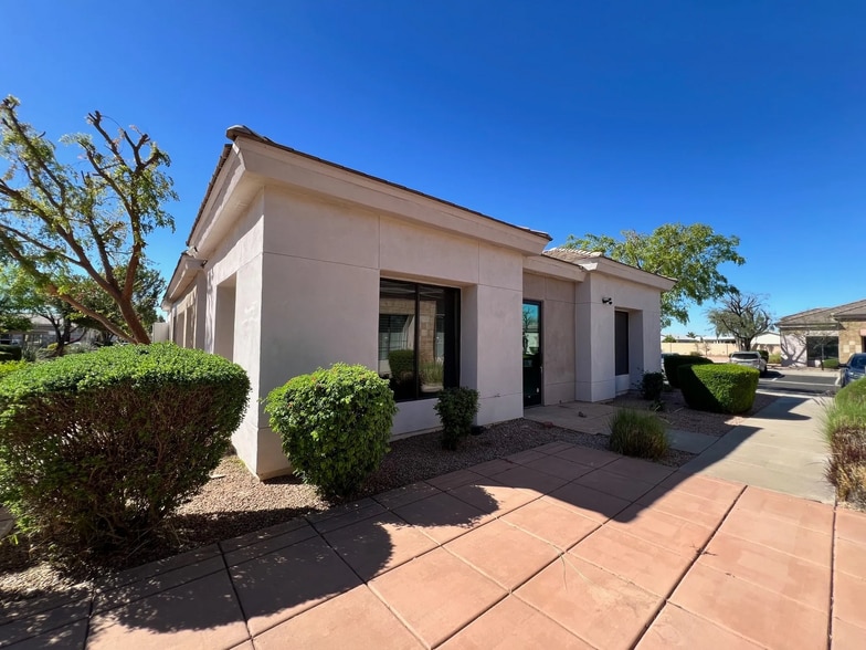 More Photos Of 7165 E University Dr, Mesa Office For Sale