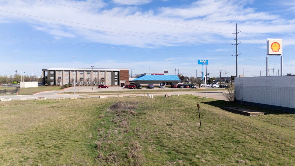 More Photos Of 1990 I 35 N Frontage rd, Round Rock Land For Sale