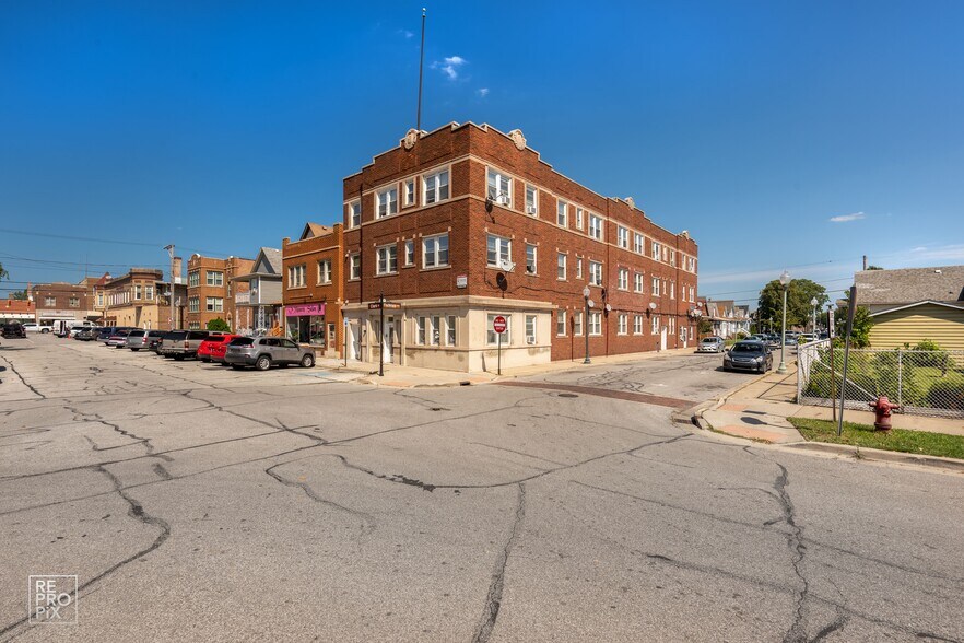 More Photos Of 1923 Clark St, Whiting Apartments For Sale