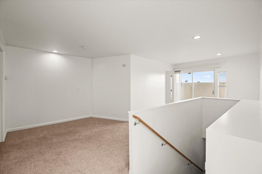 More Photos Of 25583 Spring Dr, Hayward Multifamily For Sale