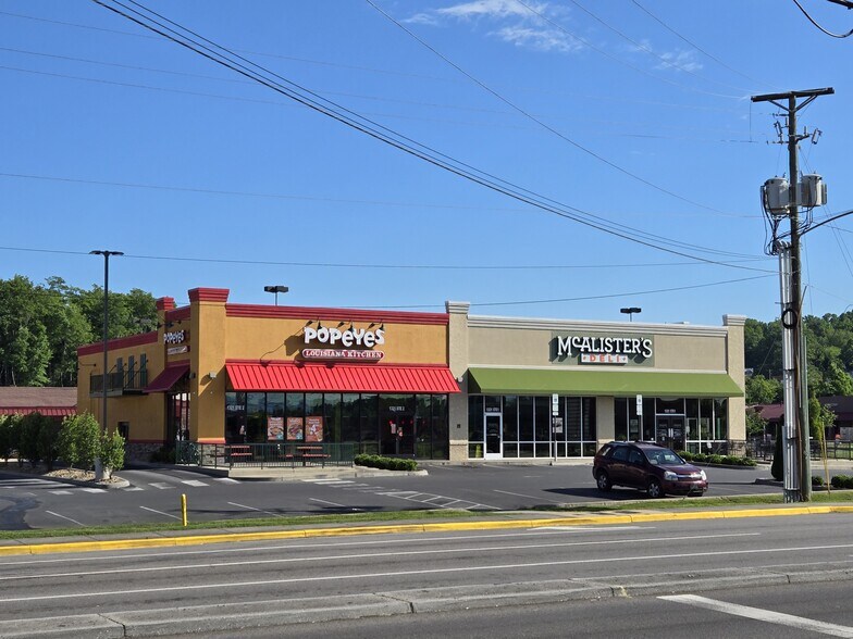 More Photos Of 1315 Euclid Ave, Bristol Unknown For Lease