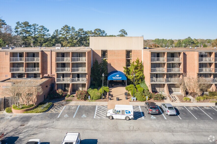 More Photos Of 6945 Pocahontas Trl, Williamsburg Hotel For Sale