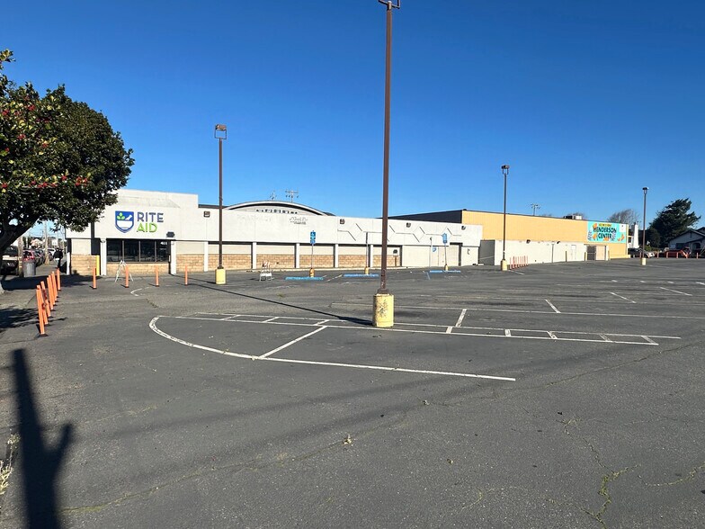 More Photos Of 411 Harris St, Eureka General Retail For Lease