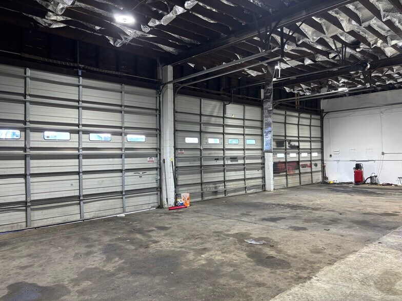 More Photos Of 1160 Easton Rd, Horsham Township Warehouse For Lease
