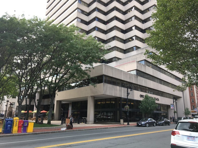 More Photos Of 1350 Main St, Springfield Office For Lease