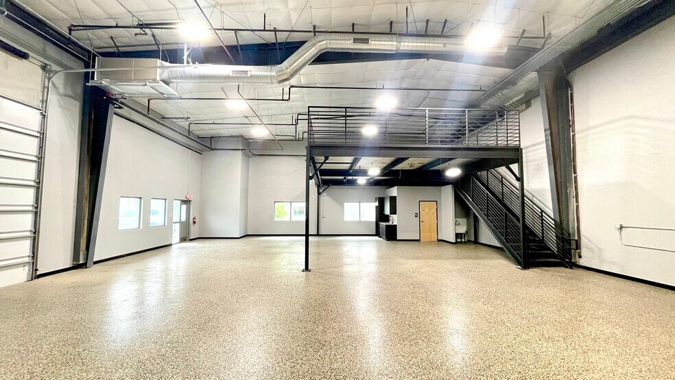 More Photos Of 7637 Fm 3009, Schertz Warehouse For Sale