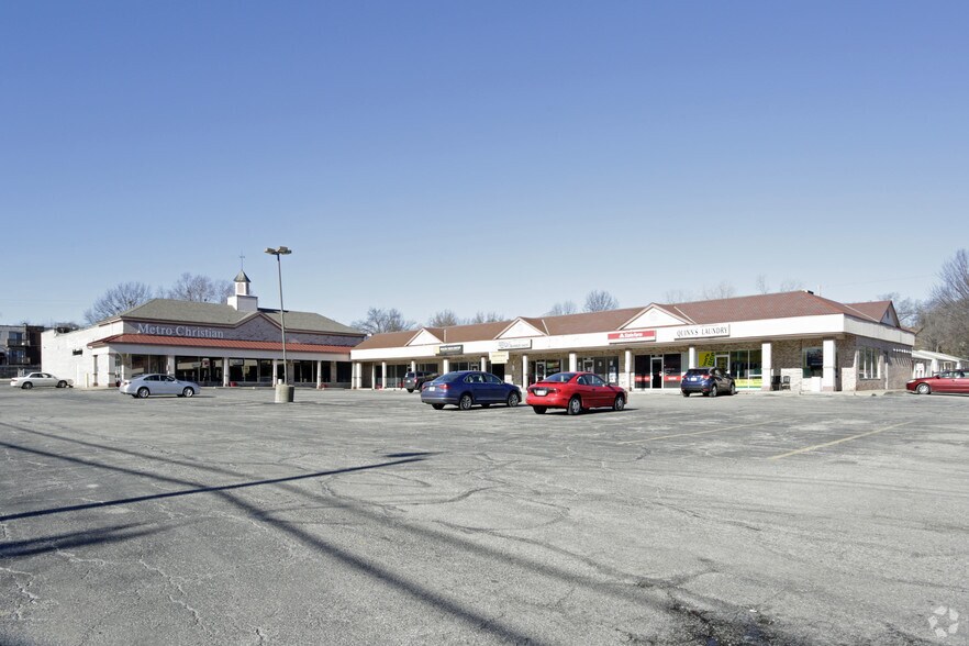 Primary Photo Of 534-618 E 99th St, Kansas City General Retail For Lease