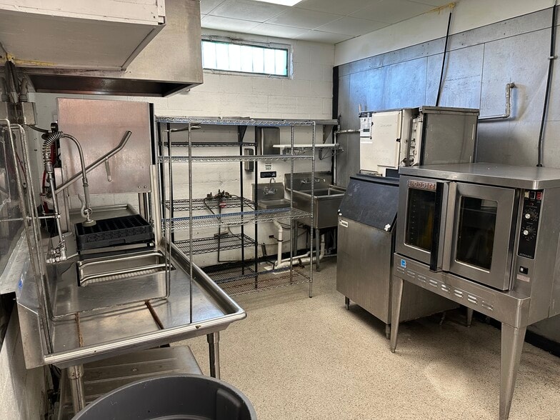 More Photos Of 1209 E 7th St, Austin Restaurant For Lease