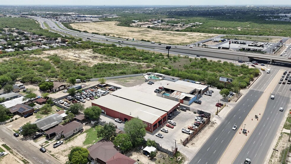 More Photos Of 5103 US Highway 59, Laredo Warehouse For Sale