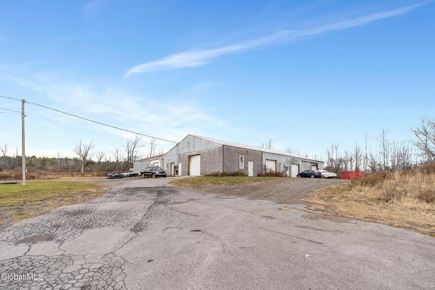 More Photos Of 5922-5926 NY-81, Greenville Light Manufacturing For Sale