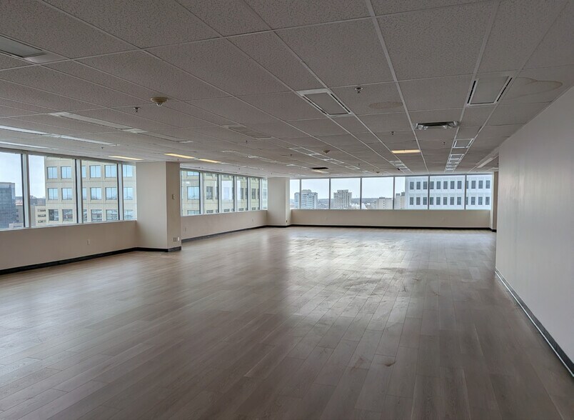 More Photos Of 1914 Hamilton St, Regina Office For Lease