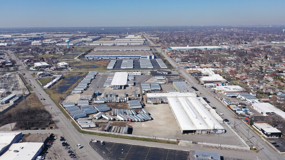 More Photos Of 8001 W 47th St, Lyons Warehouse For Lease