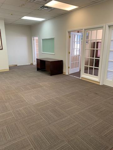 More Photos Of 498 Inman Ave, Colonia Office For Lease