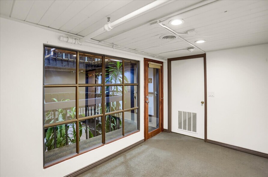More Photos Of 1620 Market St, Denver Office For Lease