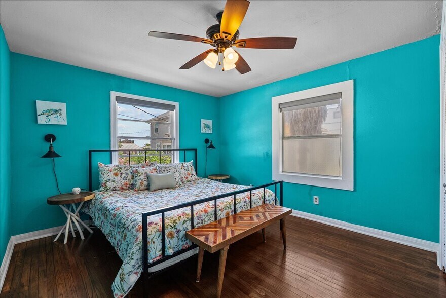 More Photos Of 1310 Avenue N 1/2, Galveston Apartments For Sale