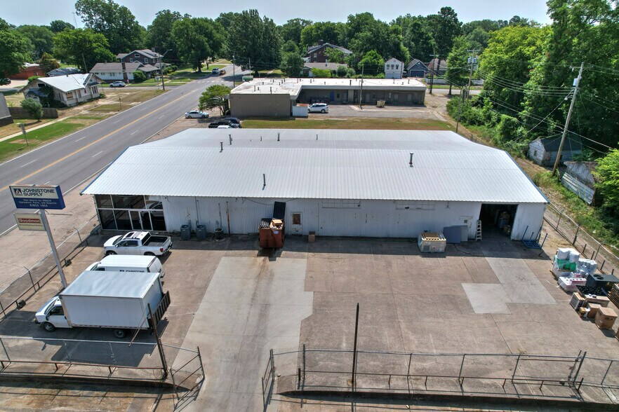 More Photos Of 1615 W Okmulgee St, Muskogee Freestanding For Sale