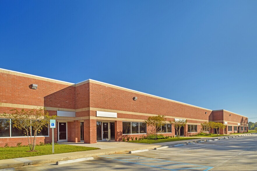 More Photos Of 8184 Hwy 44, Gonzales Research And Development For Lease