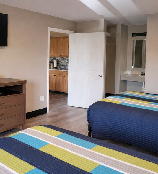 More Photos Of 42666 Highway 23, Venice Hotel For Sale