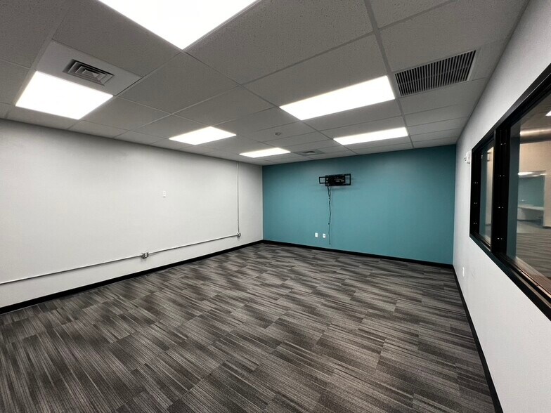 More Photos Of 167-179 W High St, London Freestanding For Lease