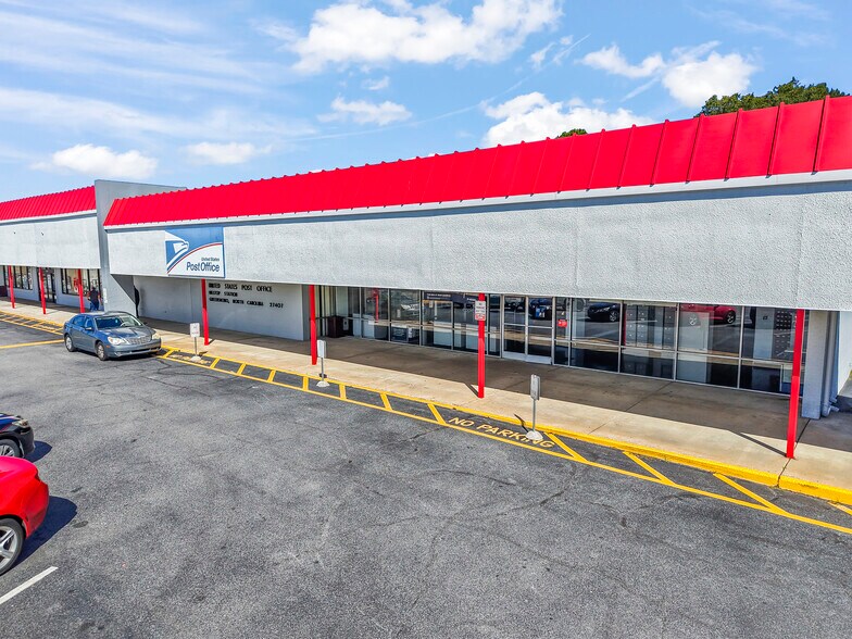 More Photos Of 4605-4625 High Point Rd, Greensboro Unknown For Lease