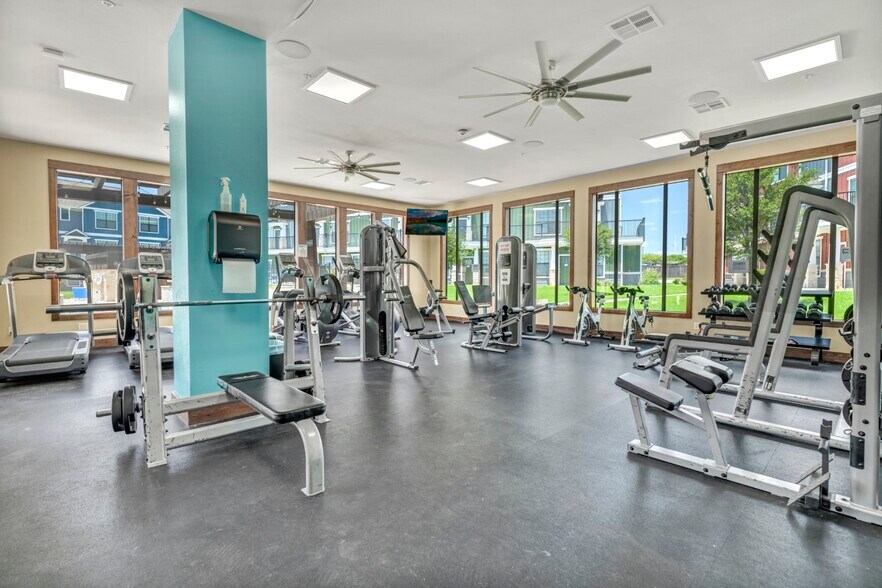 More Photos Of 2888 Nash St, Bryan Apartments For Sale