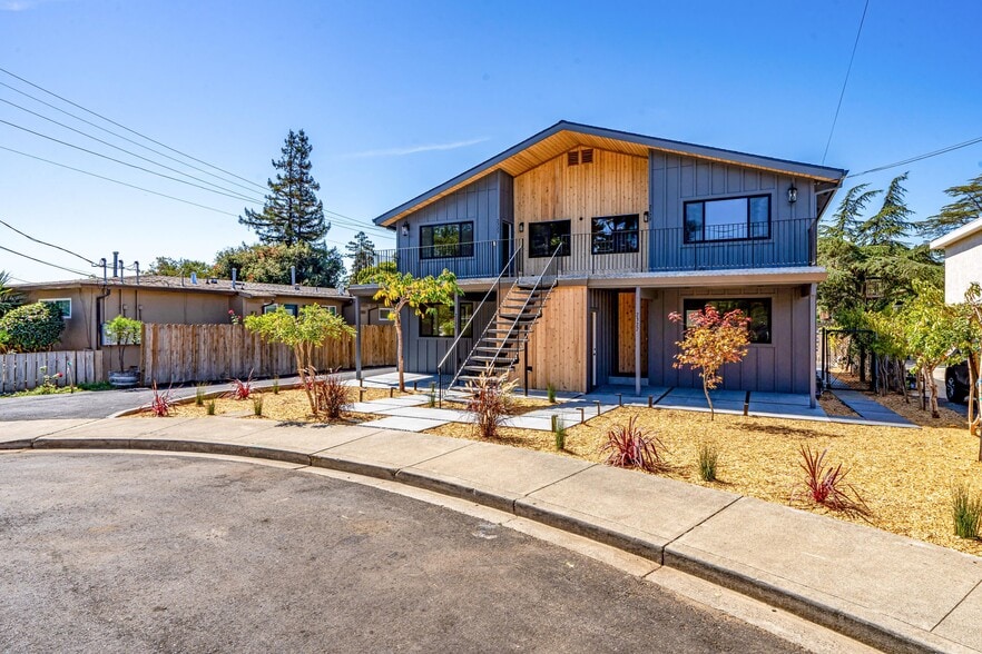 More Photos Of 2321 Adrian St, Napa Apartments For Sale