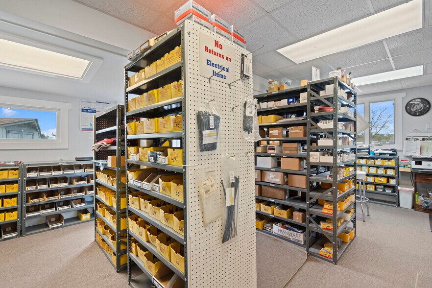 More Photos Of 300 Pine Neck Ave, East Patchogue Marina For Sale