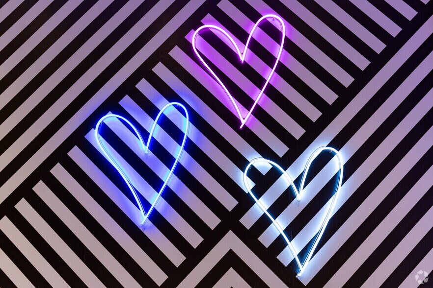 More Photos Of 11311 Chandler Blvd, North Hollywood Apartments For Lease