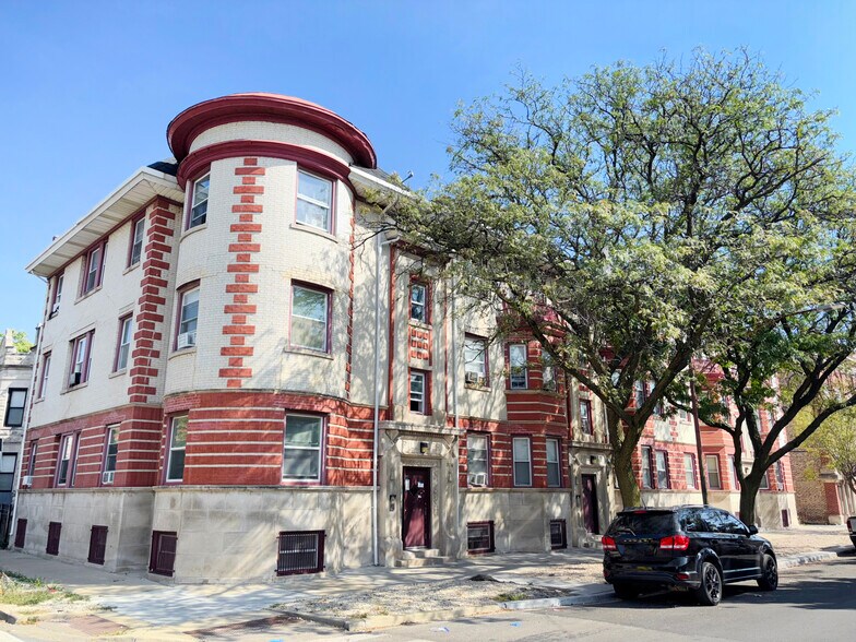 Primary Photo Of 3548 W 15th St, Chicago Apartments For Sale